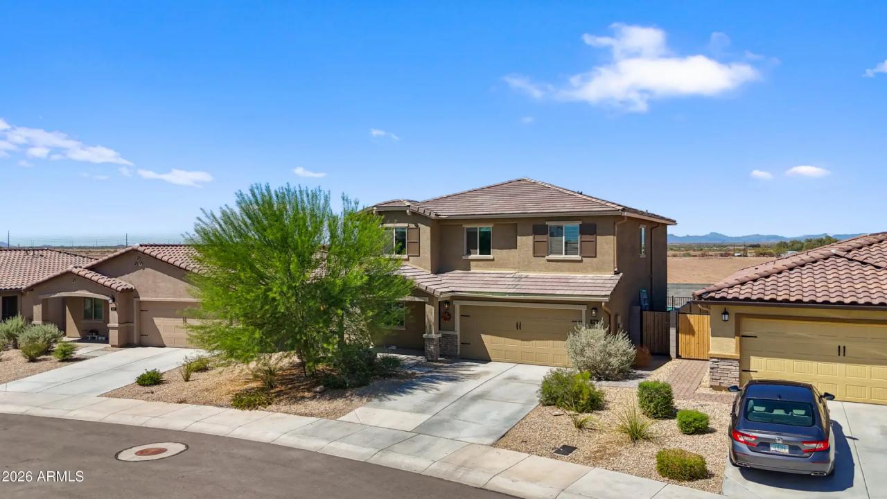 Real Estate Picture 50