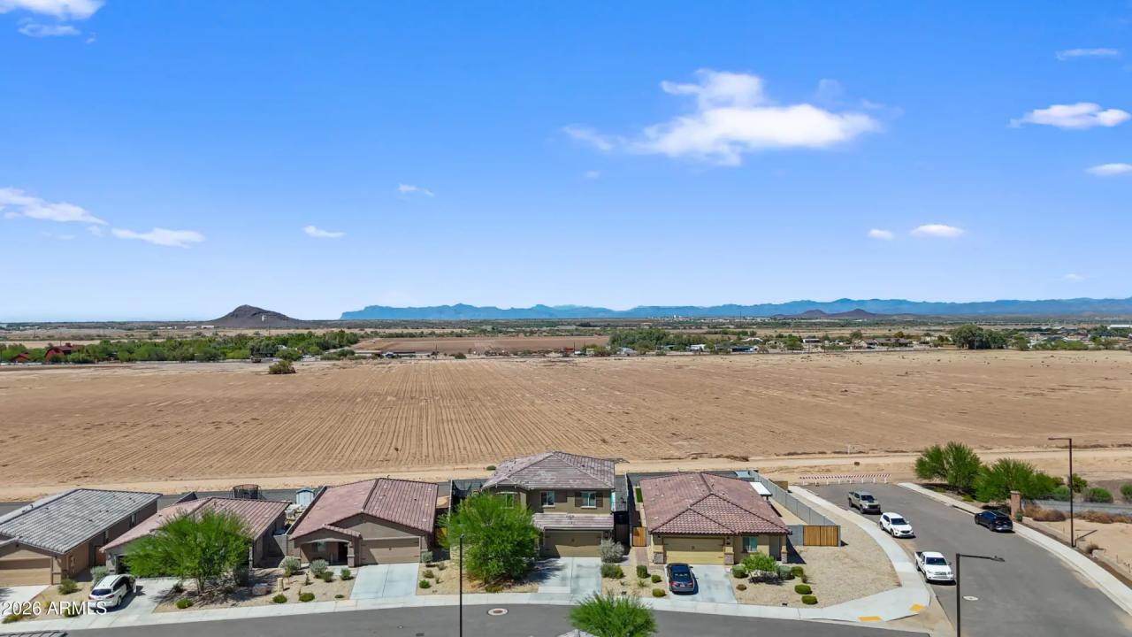 Real Estate Picture 52