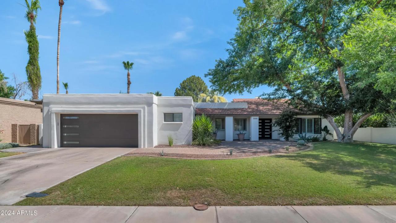 8030 E V&iacute;a Sierra Drive Scottsdale AZ 85258