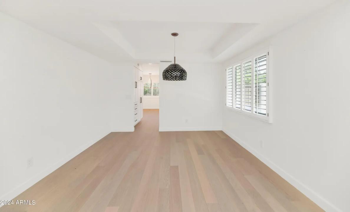 Real Estate Picture 6
