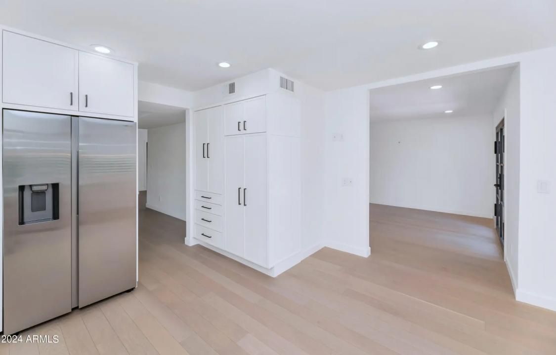Real Estate Picture 11