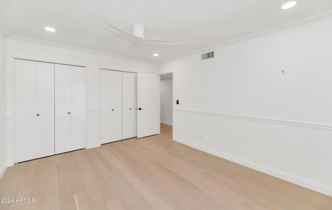 Real Estate Picture 17