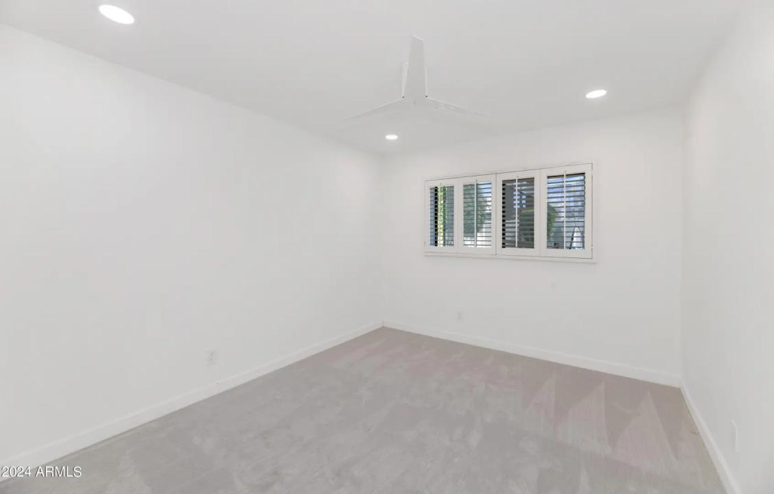 Real Estate Picture 19