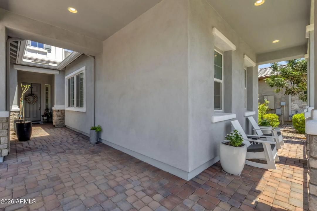 Real Estate Picture 13