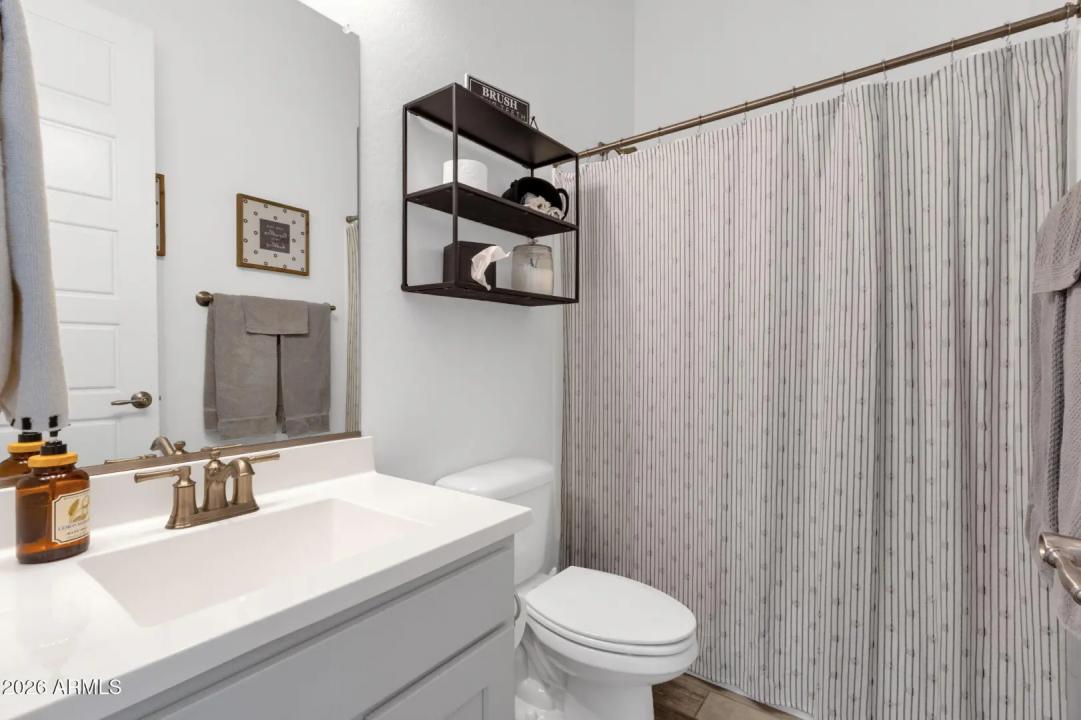 Real Estate Picture 38