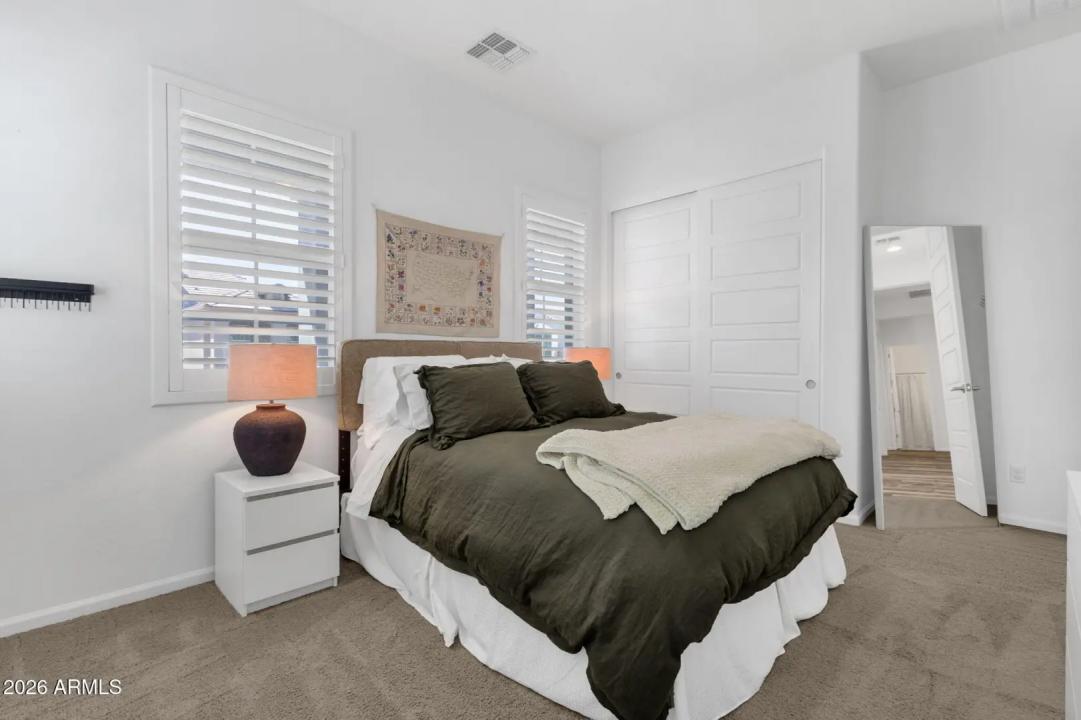 Real Estate Picture 43