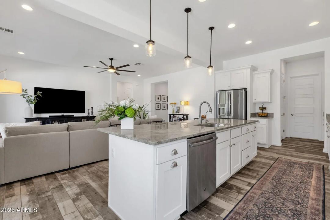 Real Estate Picture 26