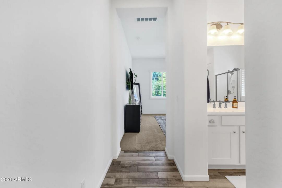 Real Estate Picture 30