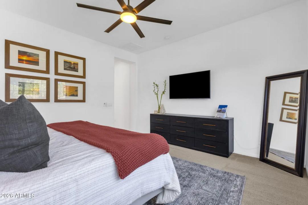 Real Estate Picture 32