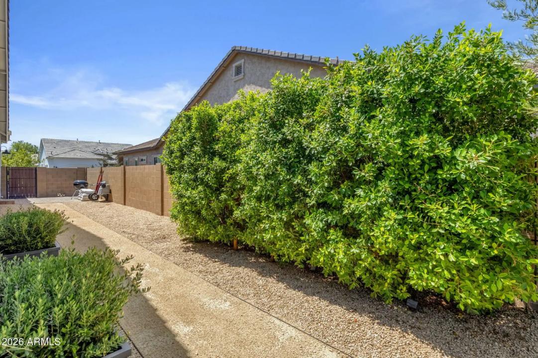 Real Estate Picture 48