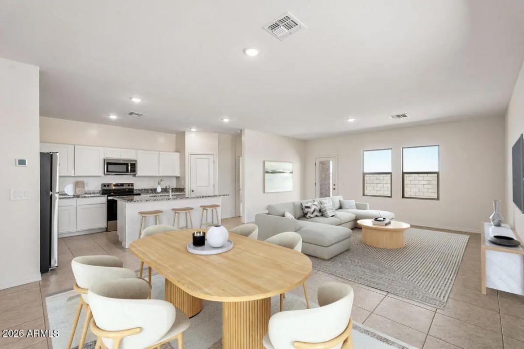 Real Estate Picture 6
