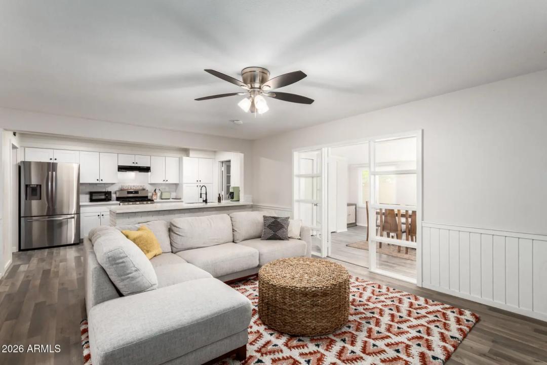 Real Estate Picture 6