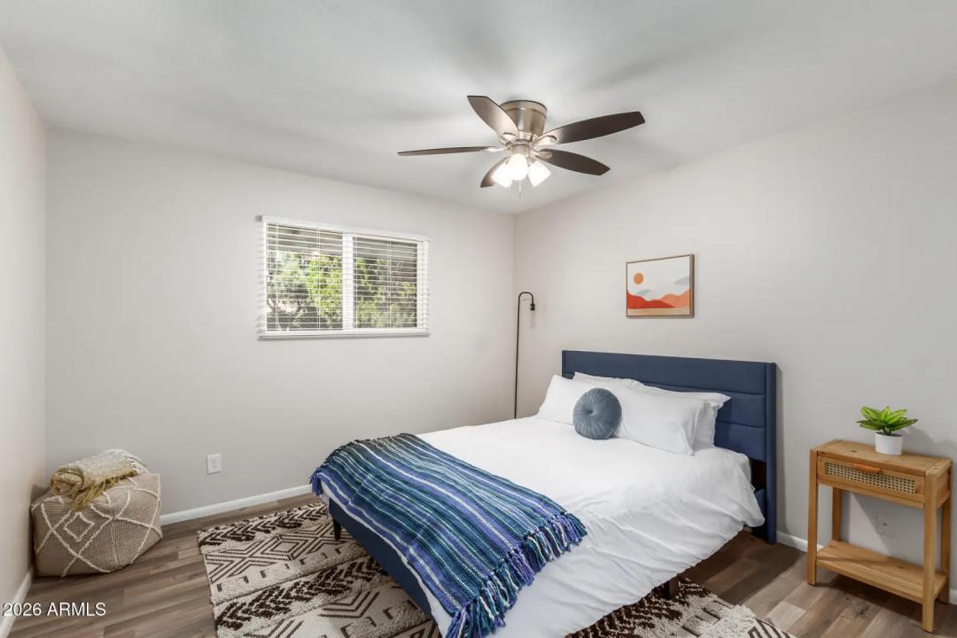 Real Estate Picture 19