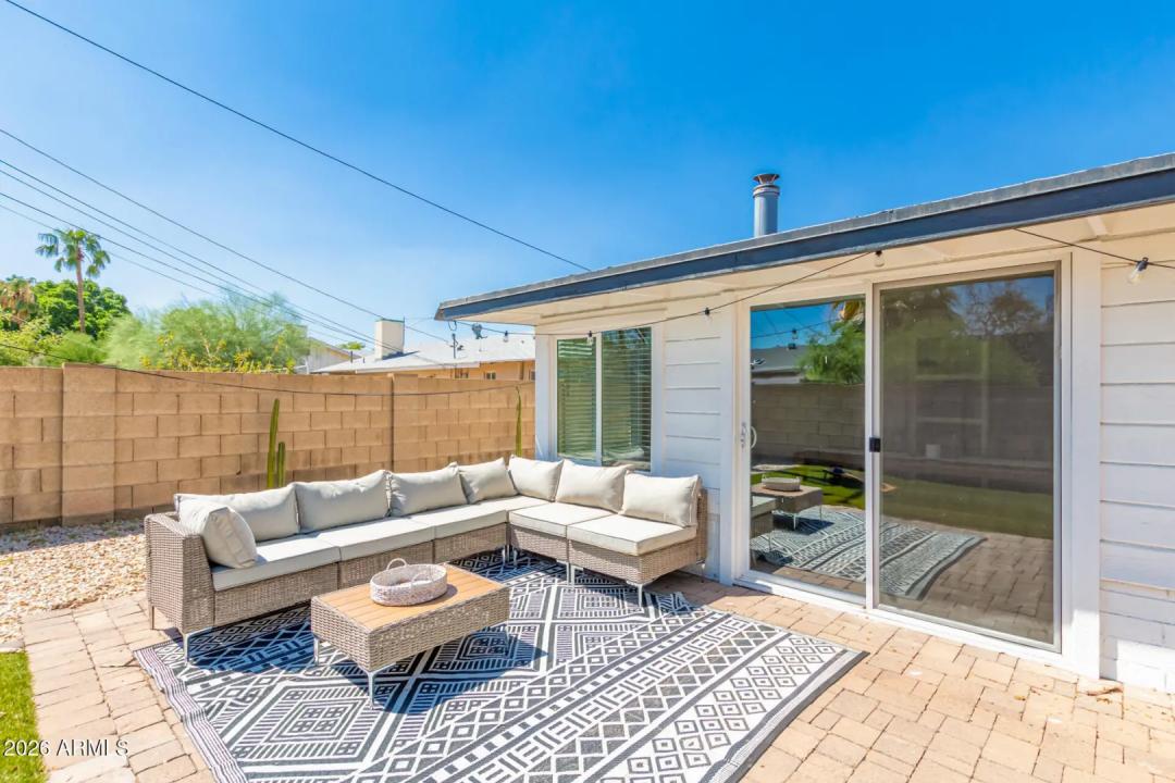 Real Estate Picture 23