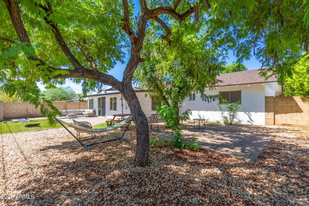 Real Estate Picture 25