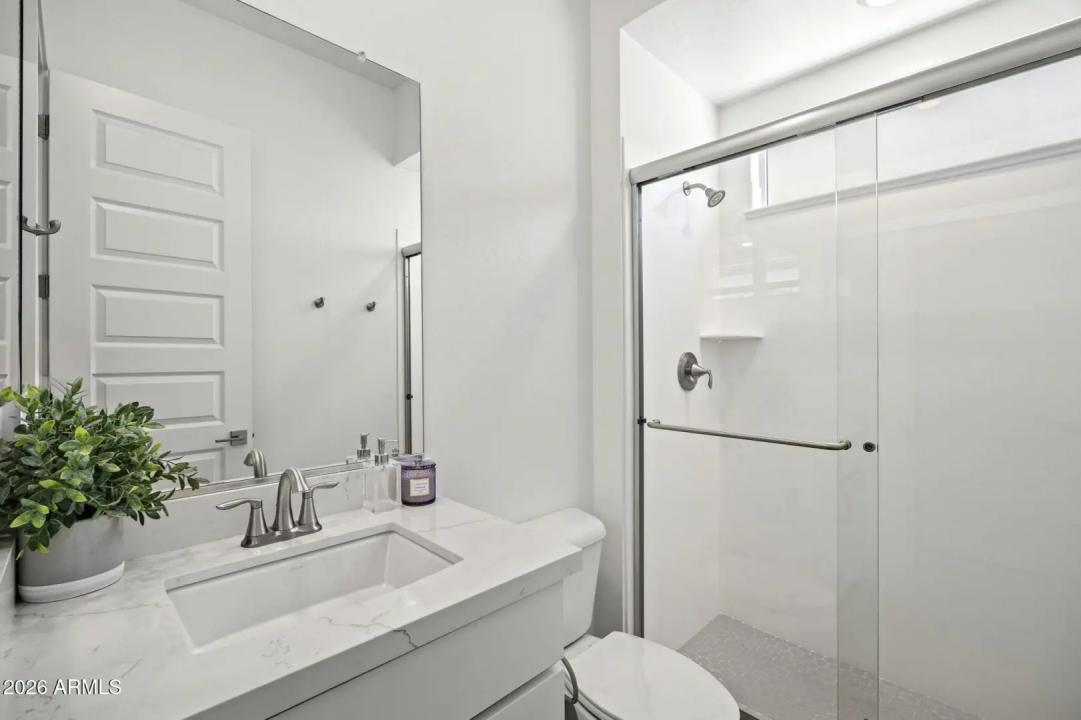 Real Estate Picture 6