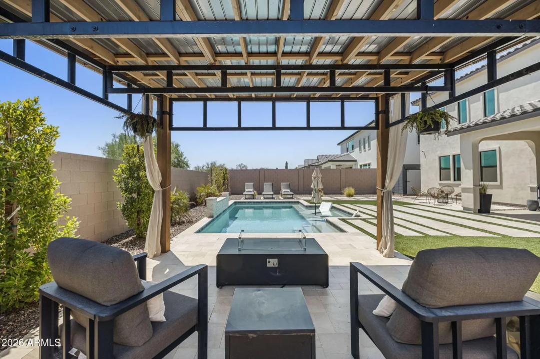 Real Estate Picture 38