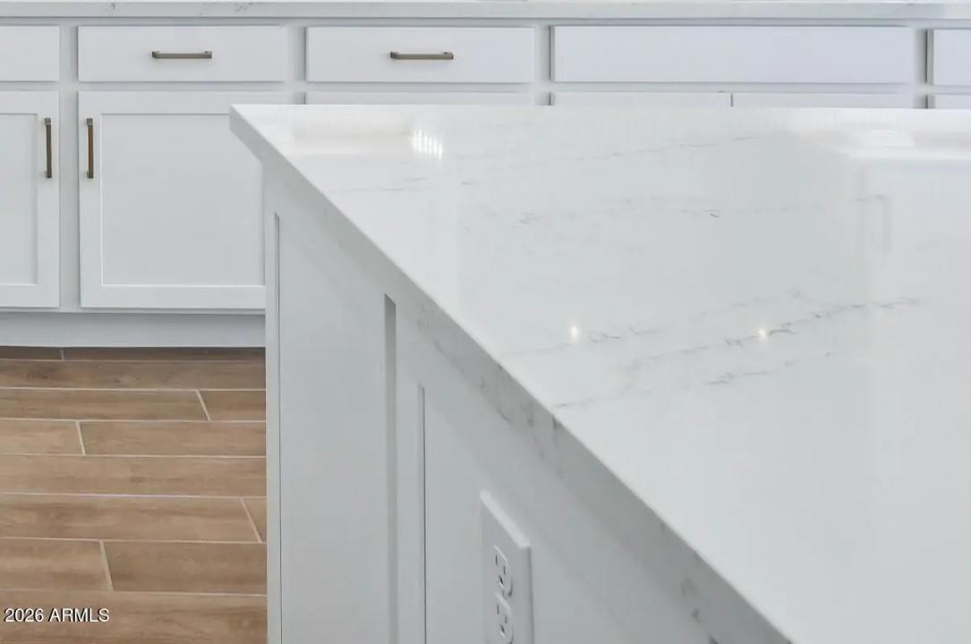 Real Estate Picture 6