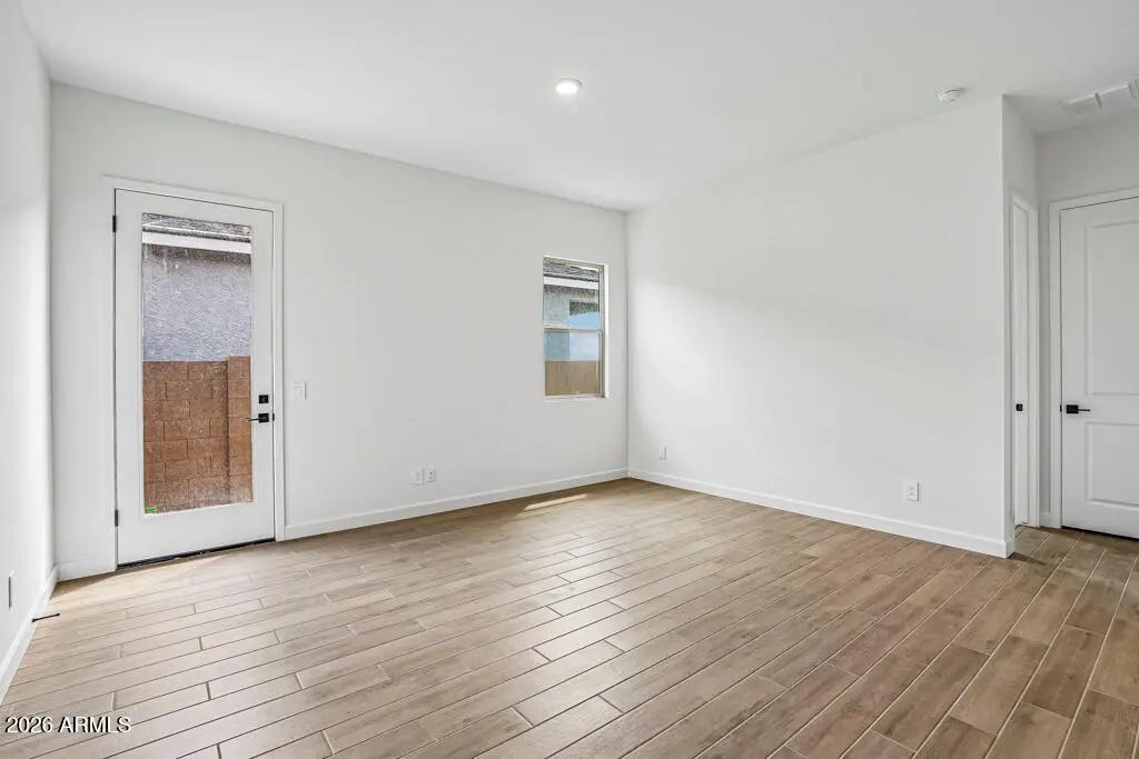 Real Estate Picture 6