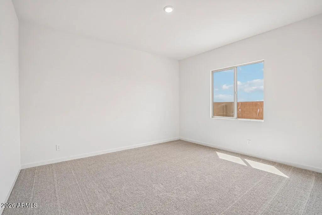 Real Estate Picture 8