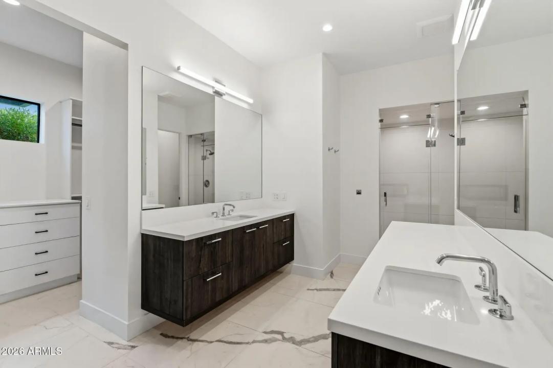 Real Estate Picture 19