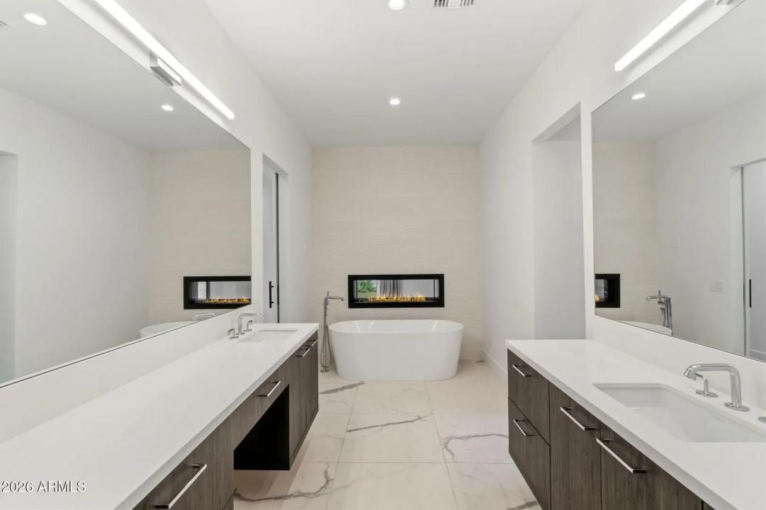 Real Estate Picture 21