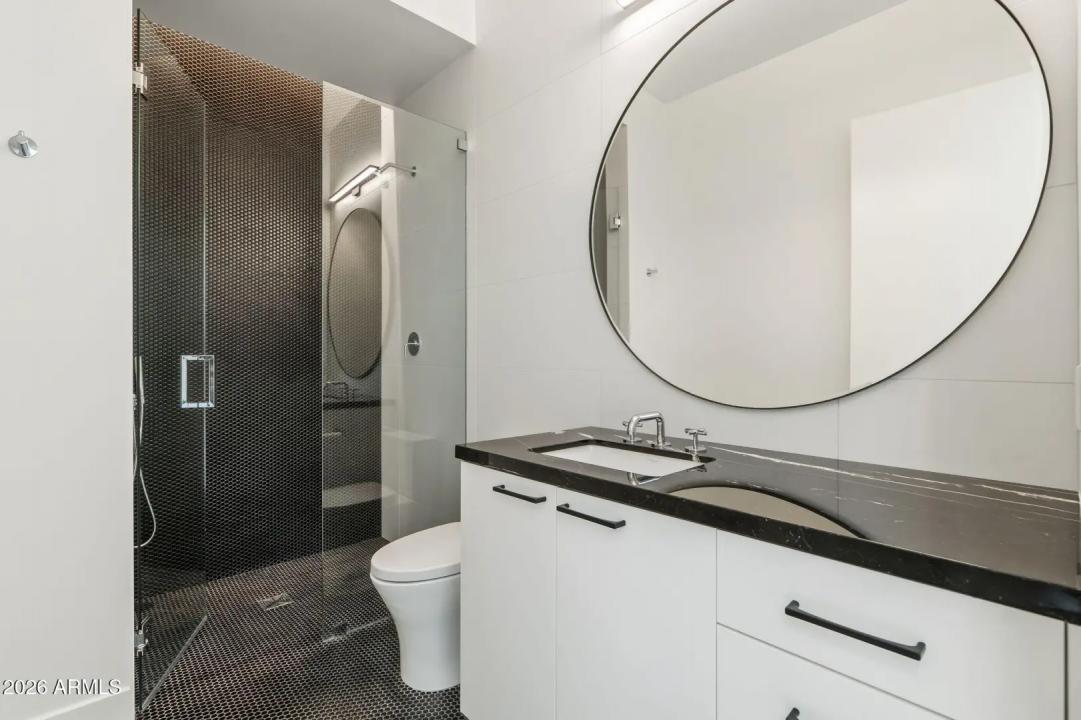 Real Estate Picture 28