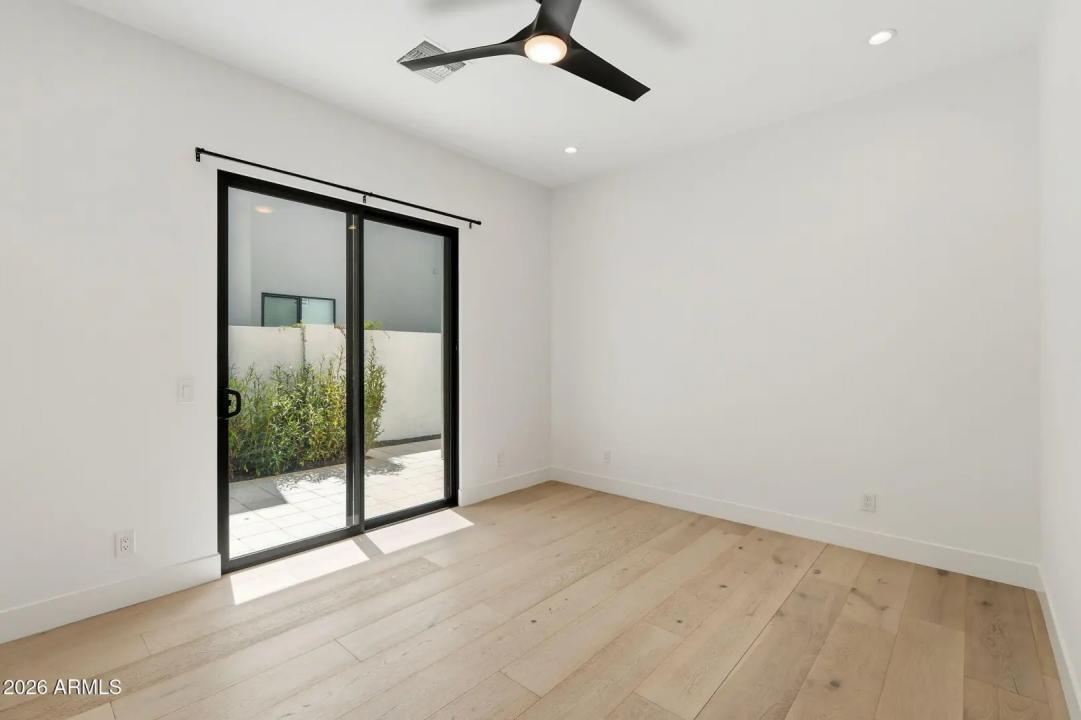 Real Estate Picture 29
