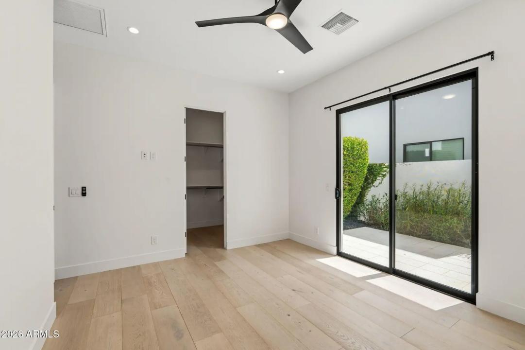 Real Estate Picture 30