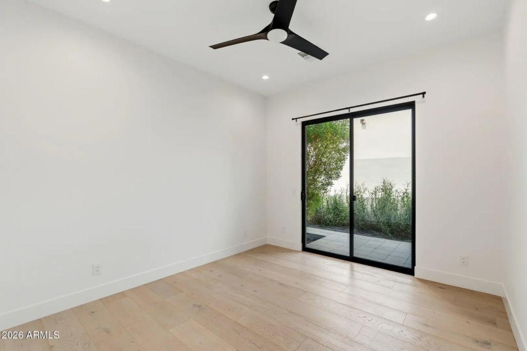 Real Estate Picture 34