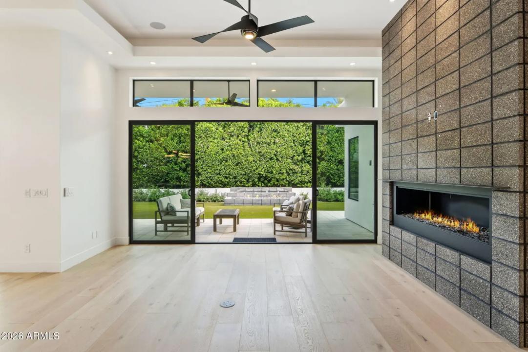 Real Estate Picture 37