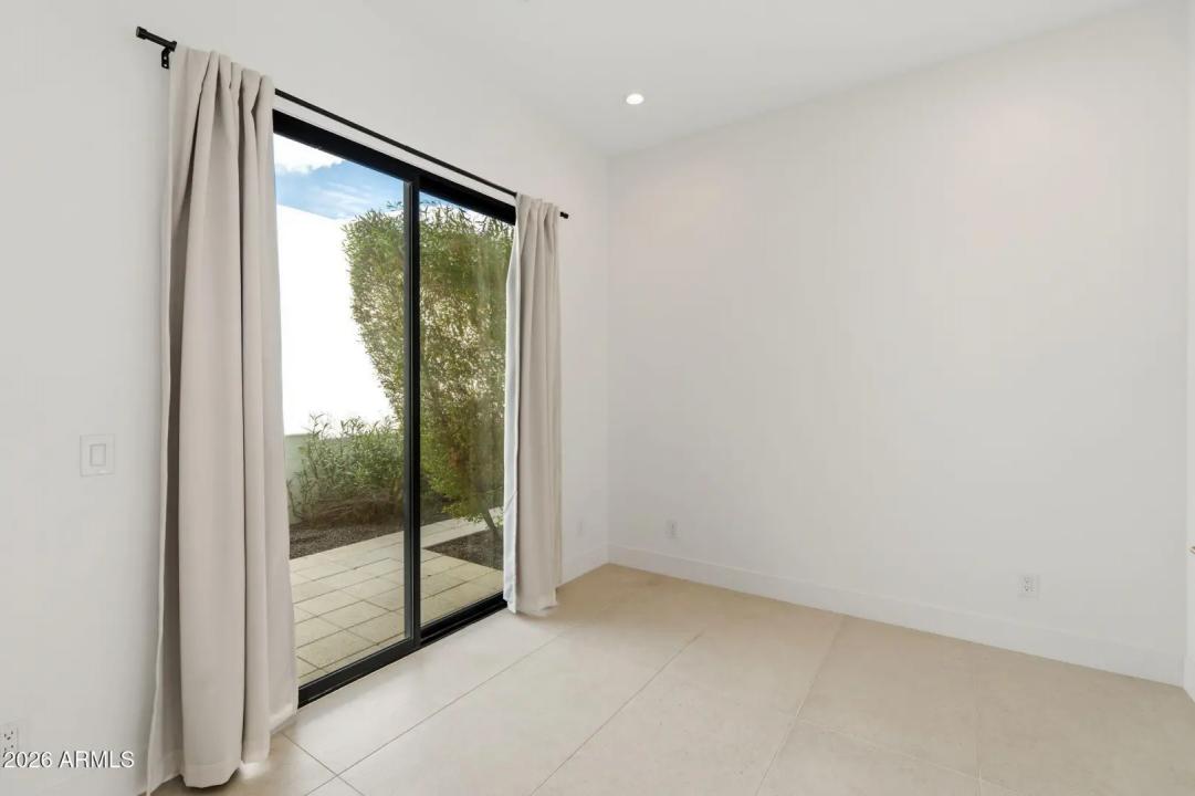 Real Estate Picture 52