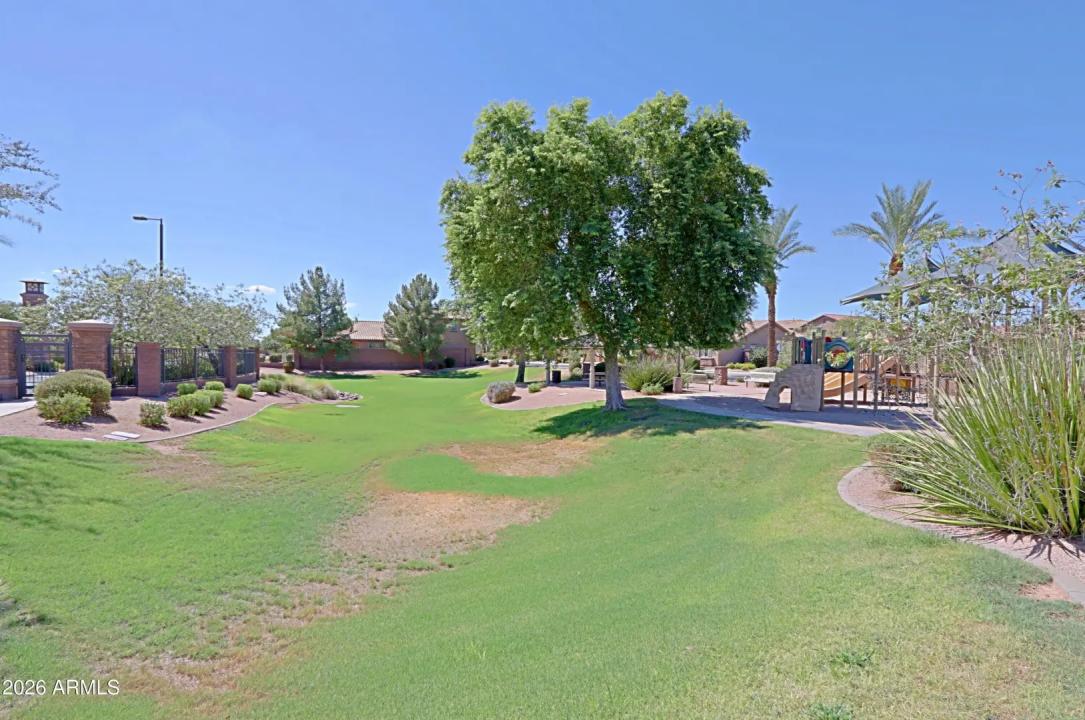 Real Estate Picture 58