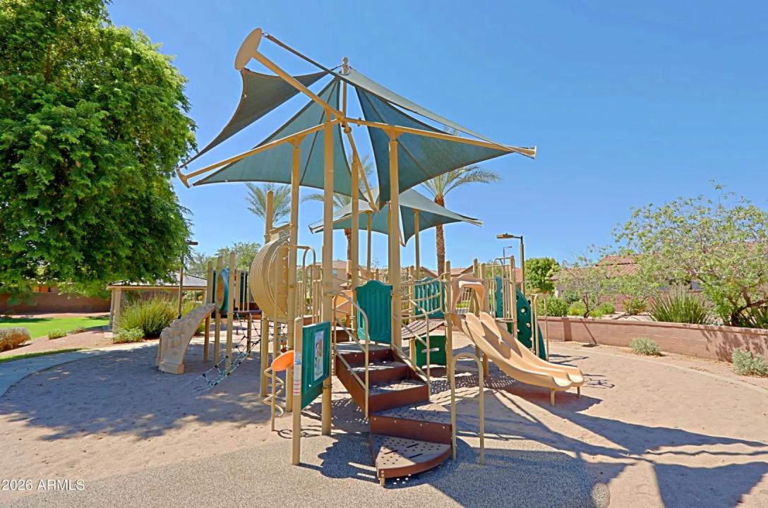 Real Estate Picture 59