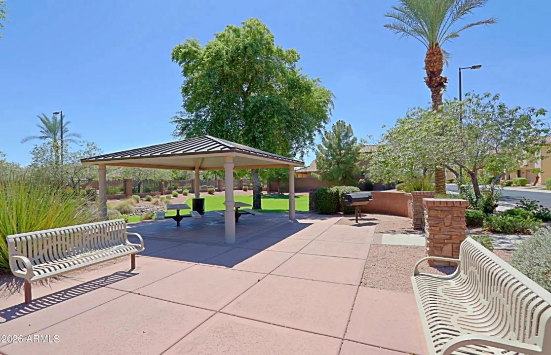 Real Estate Picture 60