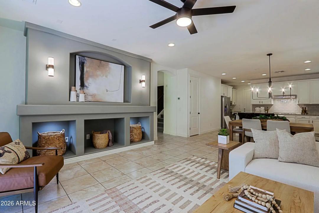 Real Estate Picture 5