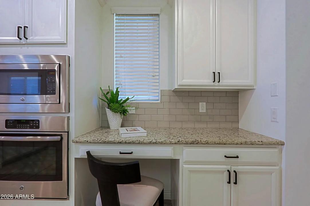 Real Estate Picture 13