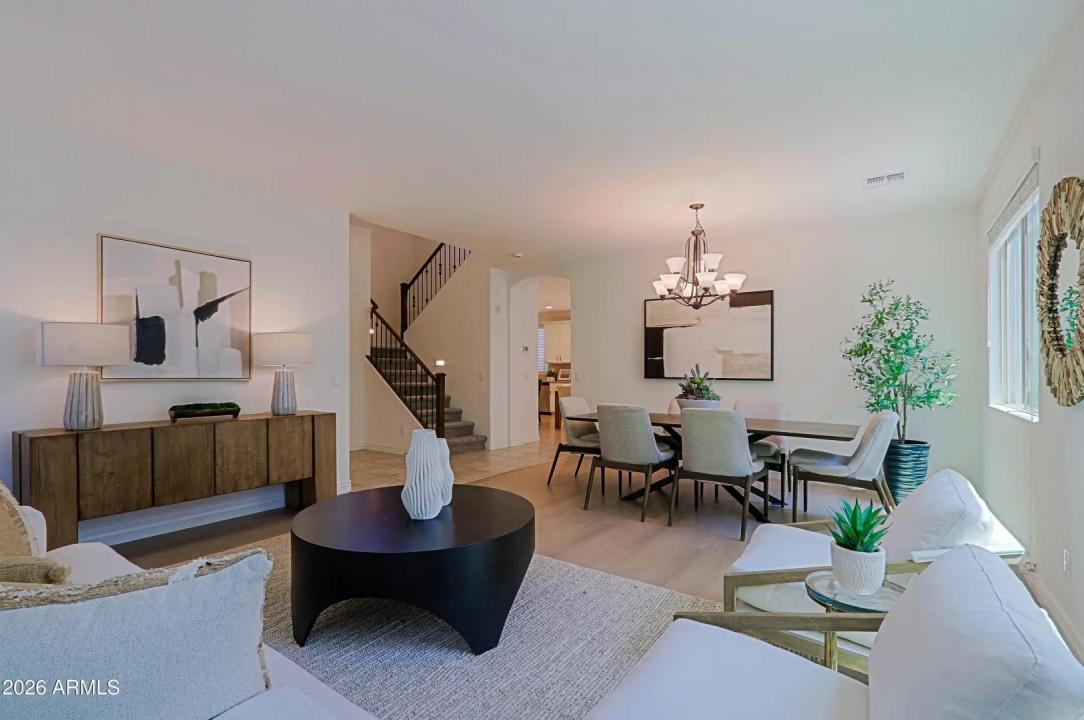 Real Estate Picture 22