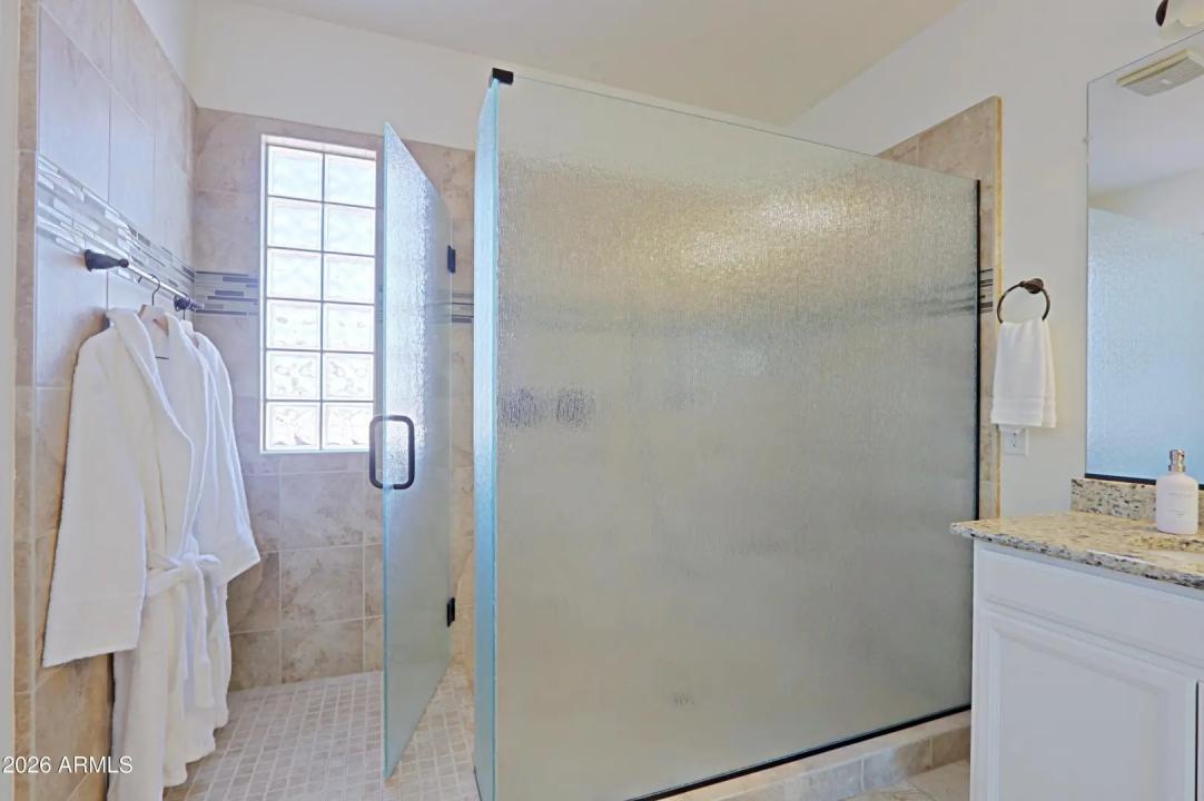 Real Estate Picture 29