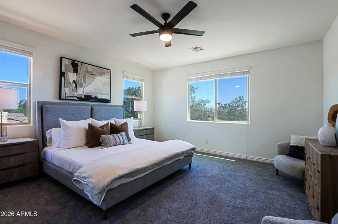Real Estate Picture 25