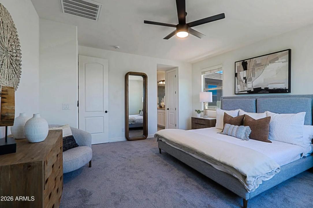 Real Estate Picture 24