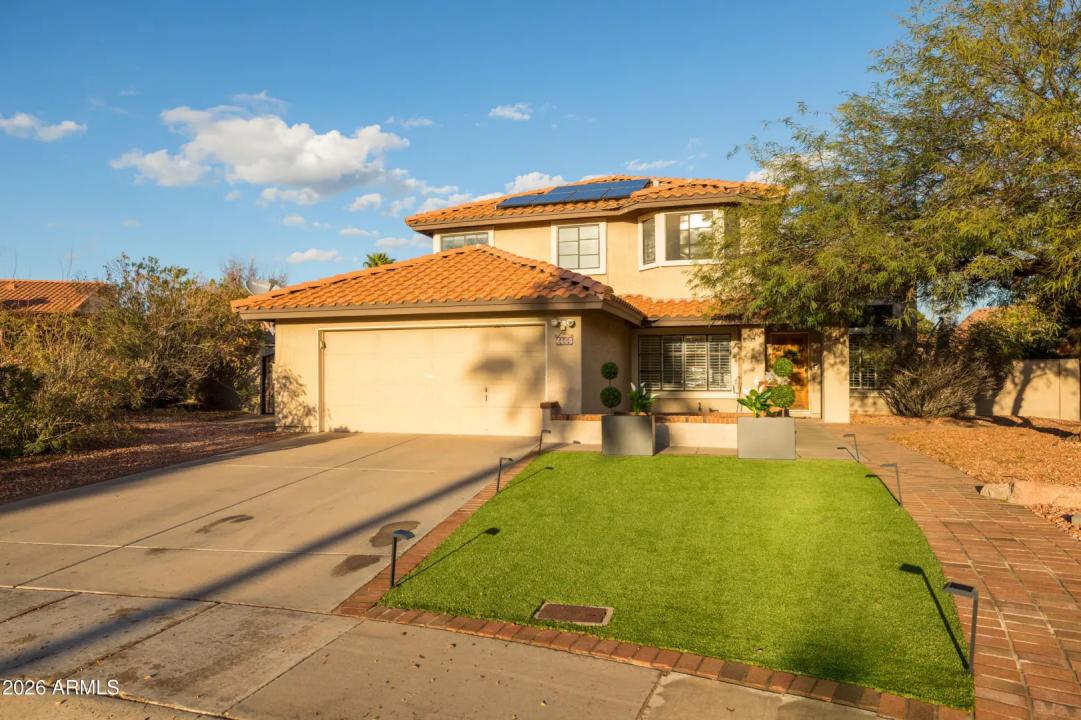 Real Estate Picture 3