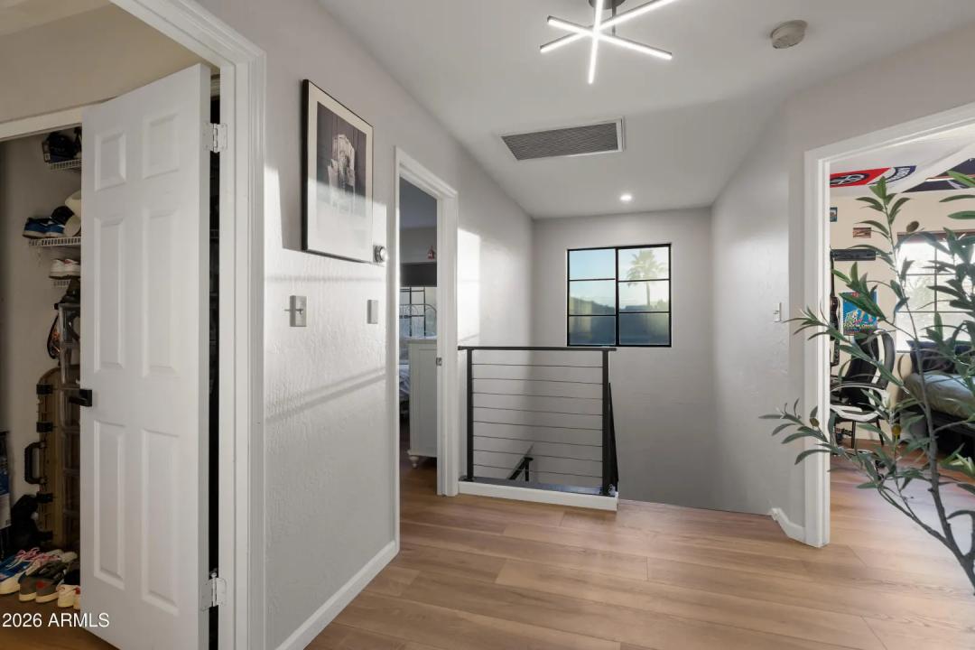 Real Estate Picture 17