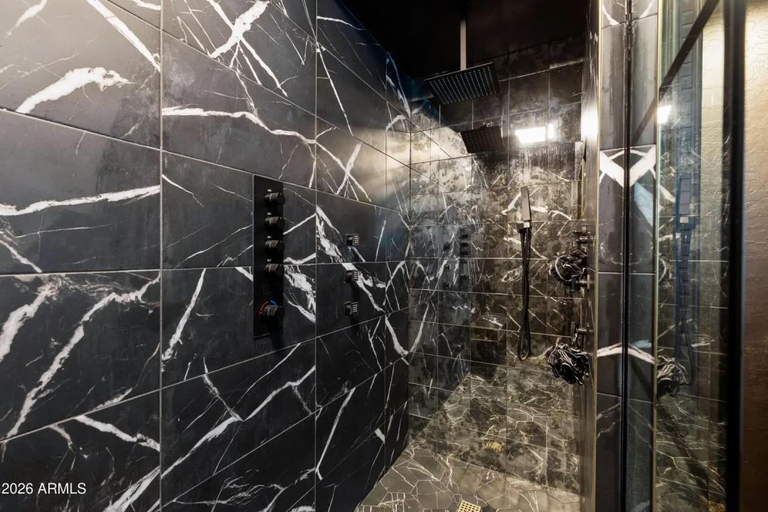 Real Estate Picture 22