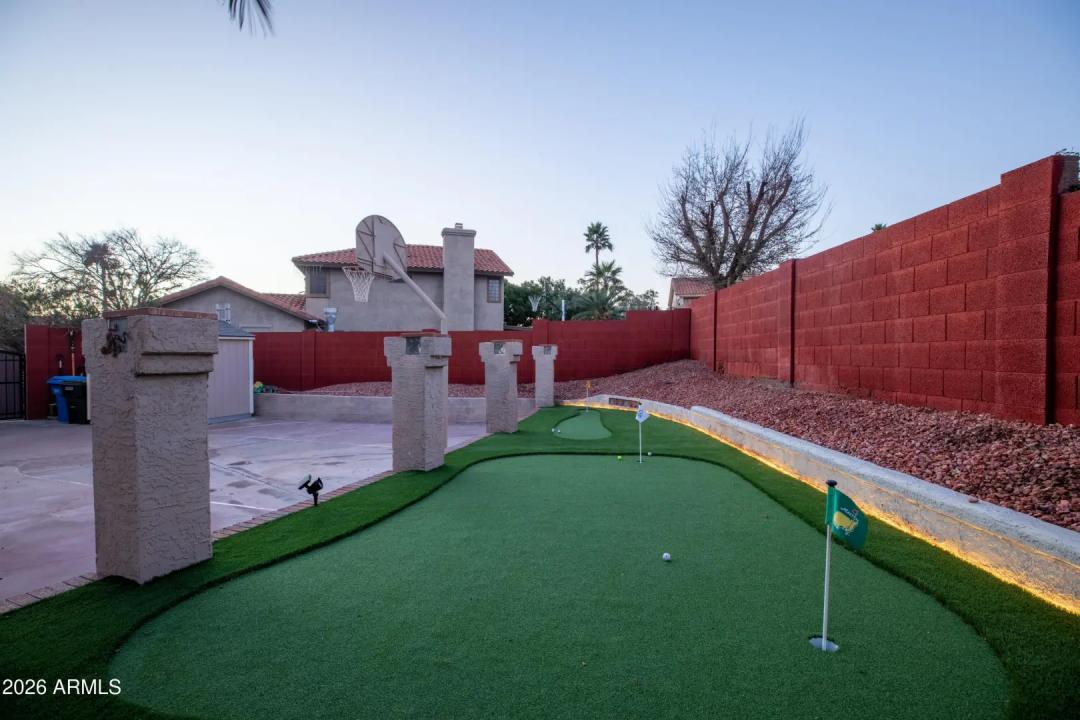 Real Estate Picture 45