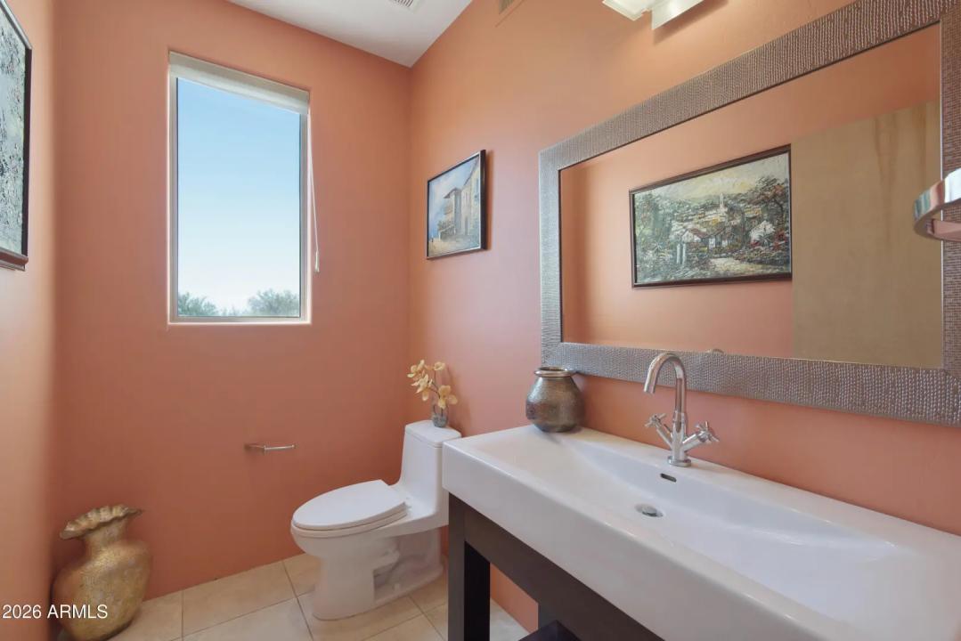 Real Estate Picture 14