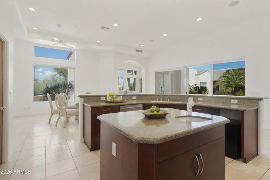 Real Estate Picture 15