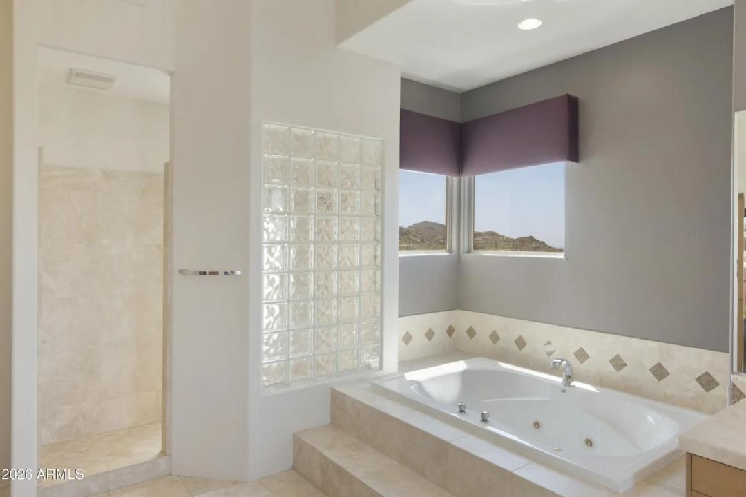Real Estate Picture 22
