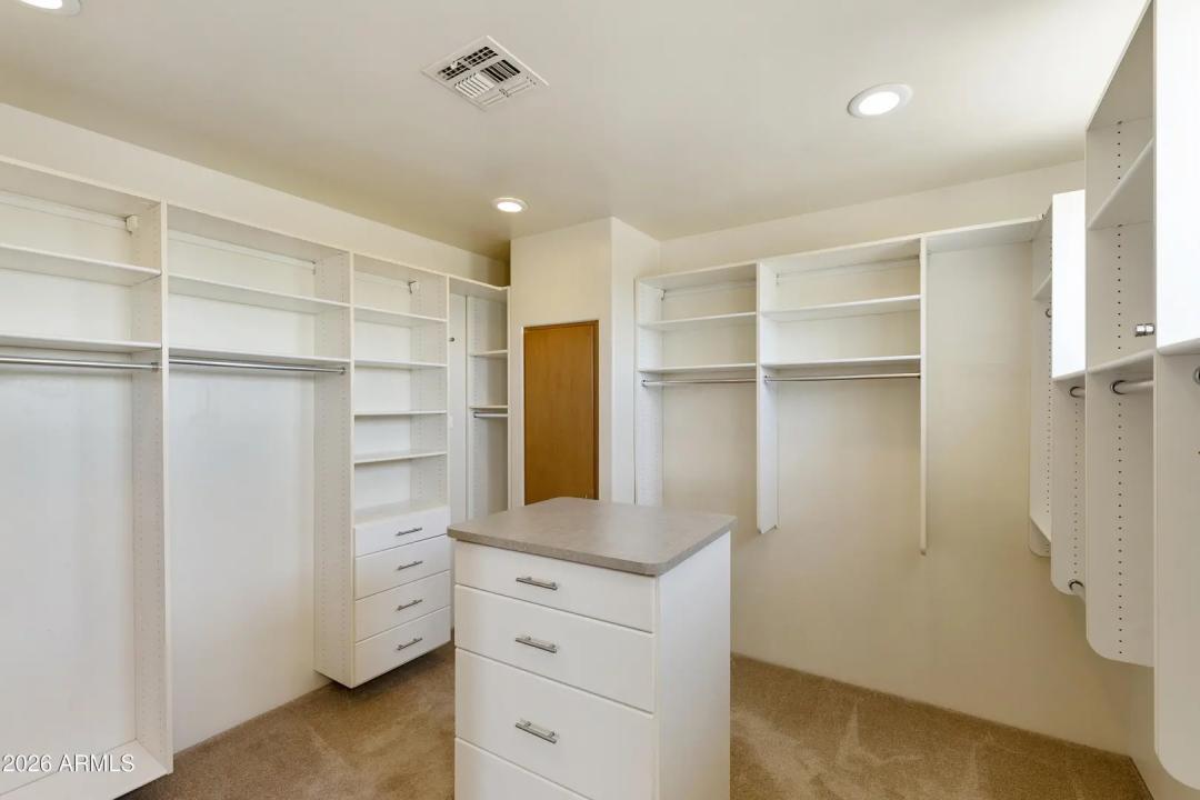 Real Estate Picture 24