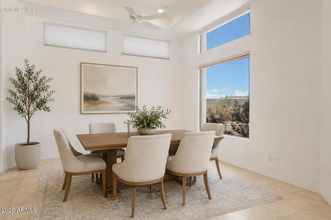 Real Estate Picture 11